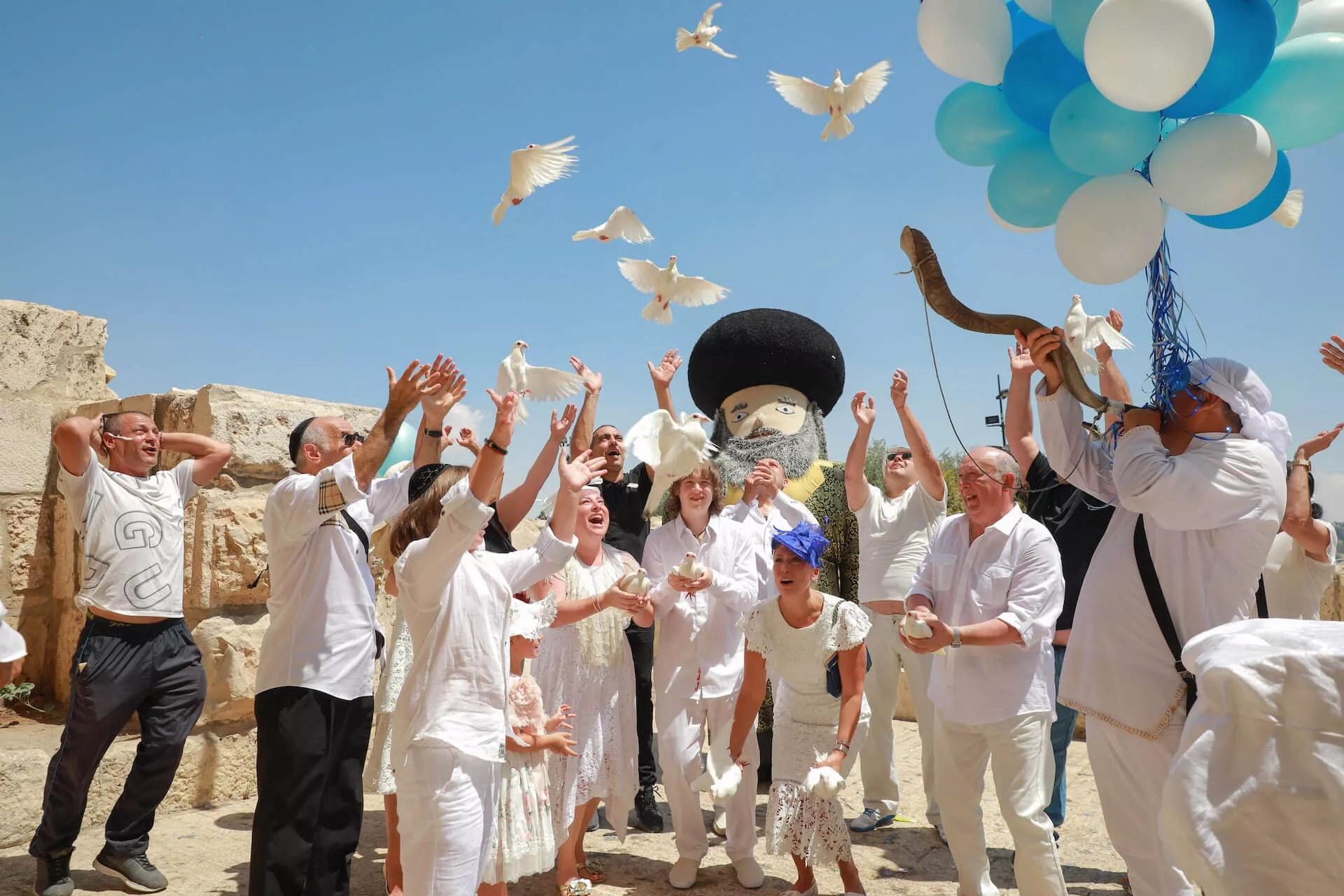 photo bar mitzvah at the kotel