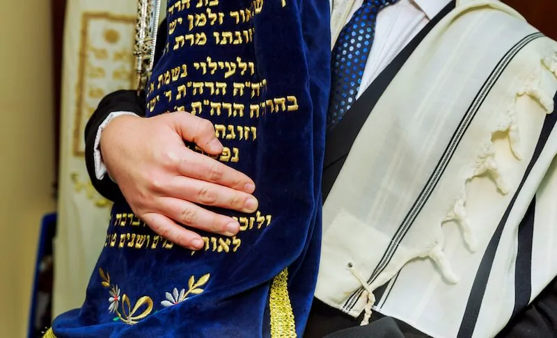 photo bar mitzvah at the kotel western wall
