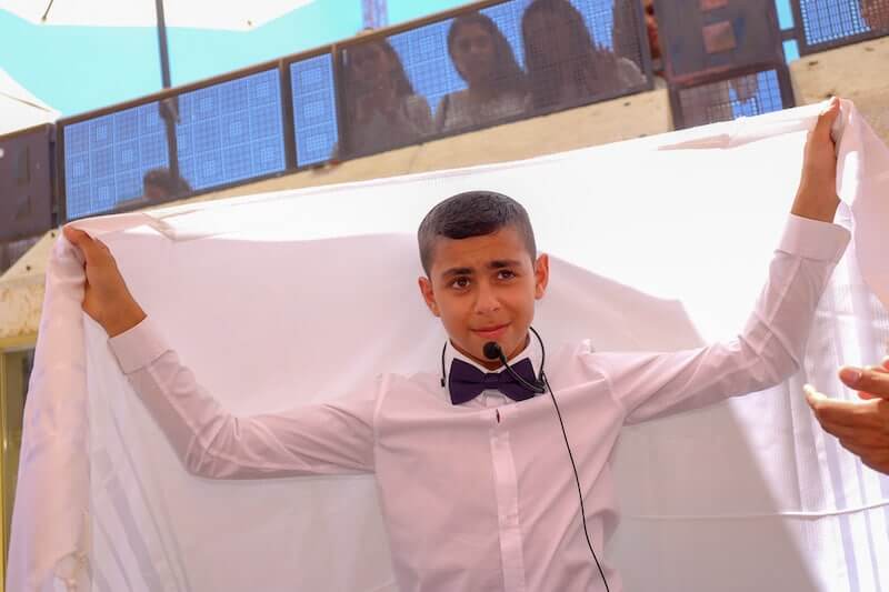 photo bar mitzvah at the western wall in israel