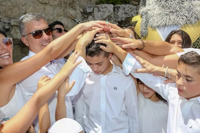 photo bar mitzvah for boy