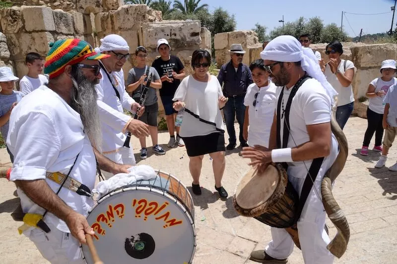 bar mitzvah ceremony at the kotel